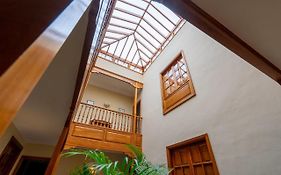 Espectacular Casa Con Jardin 